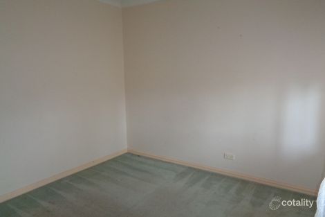 Property photo of 42 Pintail Crescent Taylors Lakes VIC 3038