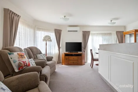 Property photo of 45 Dalray Crescent Kurunjang VIC 3337