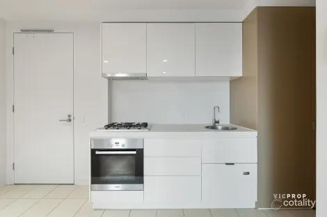 Property photo of 2513/33 Mackenzie Street Melbourne VIC 3000