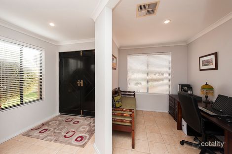 Property photo of 6 Gandesa Green Port Kennedy WA 6172