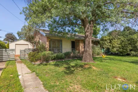 10 Street Pl, Watson, ACT 2602