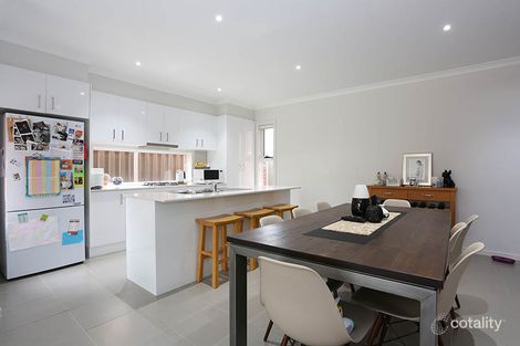 Property photo of 28 Little Windrock Lane Craigieburn VIC 3064