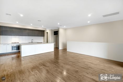 Property photo of 35 Jolimont Road Point Cook VIC 3030