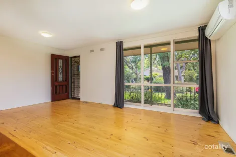 Property photo of 10 Street Place Watson ACT 2602