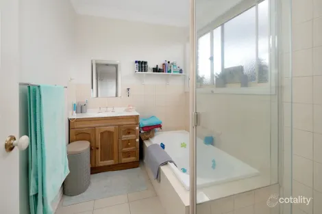 Property photo of 5 Warrambine Drive Canadian VIC 3350