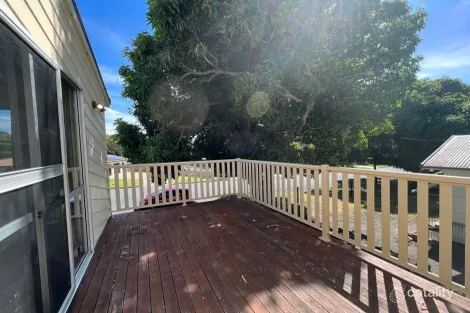 Property photo of 6 Denman Avenue Shoal Point QLD 4750