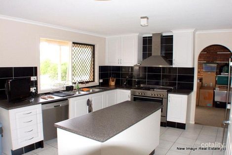 Property photo of 28 Volant Street Regents Park QLD 4118