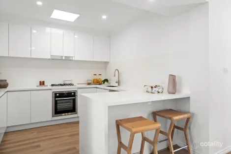 Property photo of 3/142 Cooper Street Essendon VIC 3040