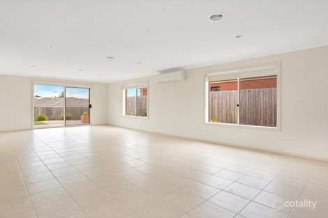 Property photo of 19 Maiden Drive Sunbury VIC 3429