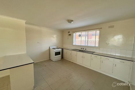 Property photo of 3/214 Biggs Street St Albans VIC 3021