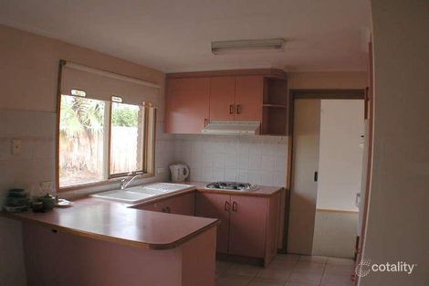 Property photo of 2/555 Grimshaw Street Bundoora VIC 3083