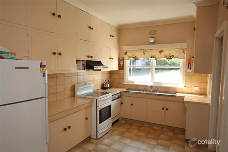 Property photo of 14 Emma Avenue Warrnambool VIC 3280