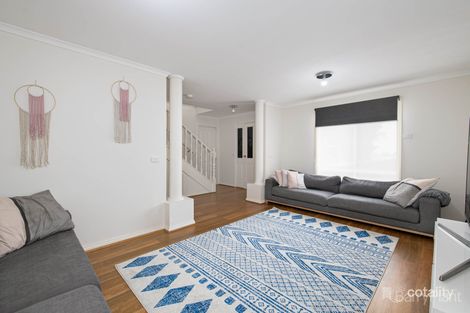 Property photo of 11 Fleming Terrace Pakenham VIC 3810
