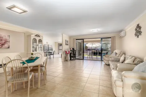 Property photo of 6 Federation Court Southside QLD 4570