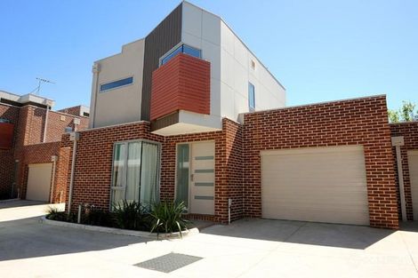 Property photo of 3/26 Station Street Ferntree Gully VIC 3156