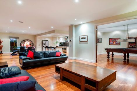 Property photo of 9 Trindall Place Taylors Lakes VIC 3038