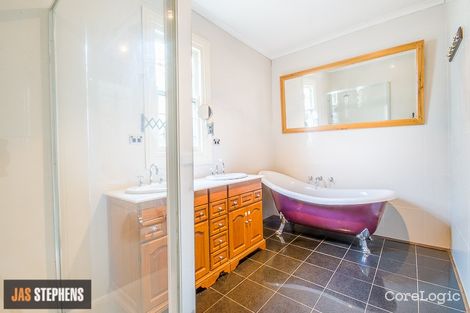 Property photo of 53 Summerhill Road Footscray VIC 3011