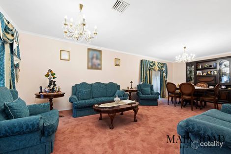 Property photo of 1 Lorinda Close Sydenham VIC 3037