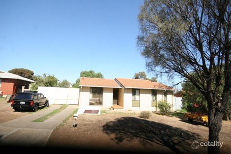 39 Oslo Cres, Hackham West, SA 5163
