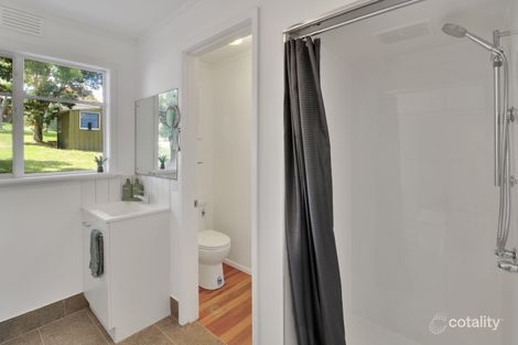 Property photo of 16 Barnetts Road Howqua Inlet VIC 3723
