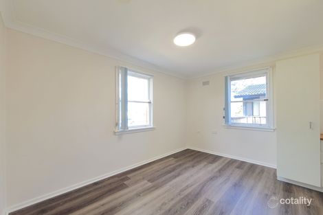 Property photo of 24 Kurama Crescent Whalan NSW 2770