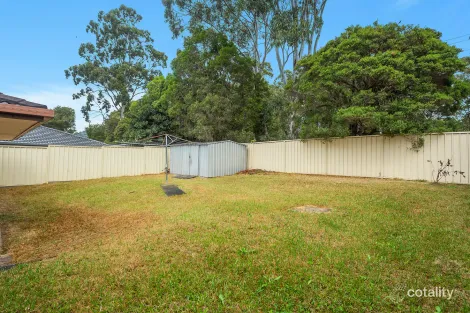 Property photo of 22 Mayfield Circuit Albion Park NSW 2527