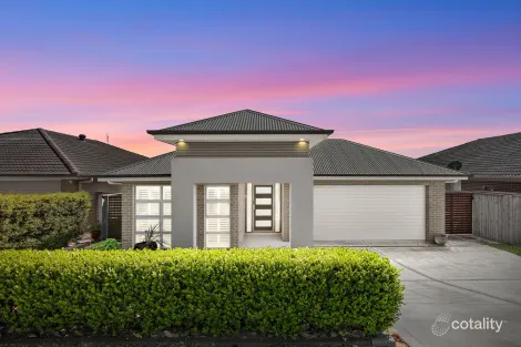 Property photo of 28 Tibin Drive Fletcher NSW 2287