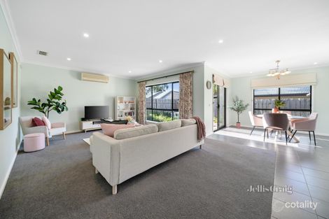 Property photo of 2/123 Cambridge Road Mooroolbark VIC 3138
