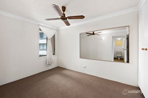 Property photo of 10/8-10 Queensland Avenue Broadbeach QLD 4218