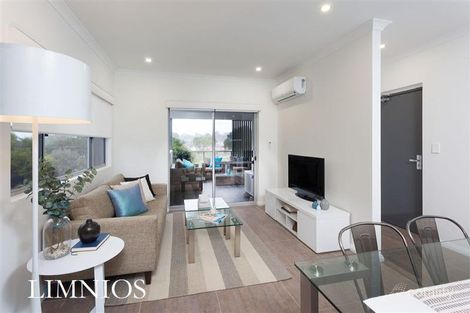 8/3 Rochester Cir, Balga, WA 6061