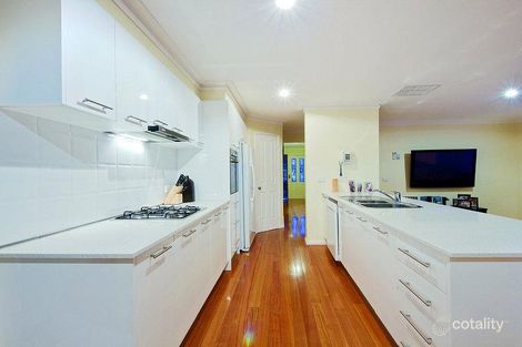 Property photo of 40 Mulberry Pass Craigieburn VIC 3064