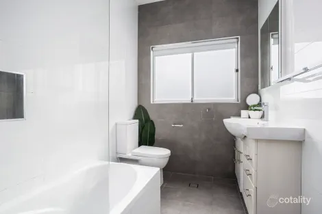 Property photo of 18 Oakwood Street Sutherland NSW 2232