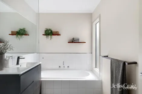 Property photo of 1 Monarch Ridge Lower Plenty VIC 3093