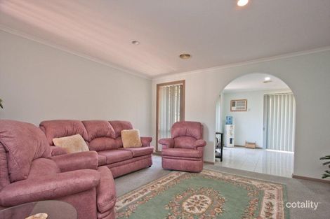 Property photo of 2/39 Barondi Avenue Narre Warren VIC 3805