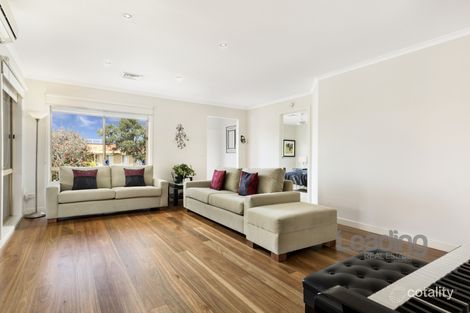 Property photo of 34 Fullbrook Drive Sunbury VIC 3429