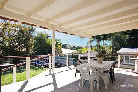 Property photo of 81 Roseneath Parade Wynnum West QLD 4178