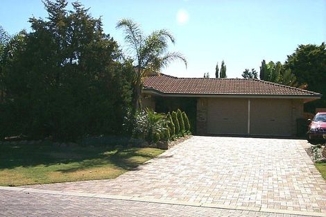 21 Churchlands Ave, Churchlands, WA 6018