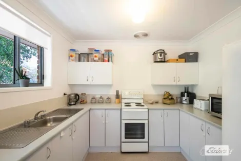 Property photo of 19 Macpherson Crescent Grafton NSW 2460