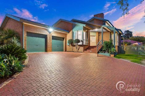 Property photo of 12 McKay Close Berwick VIC 3806