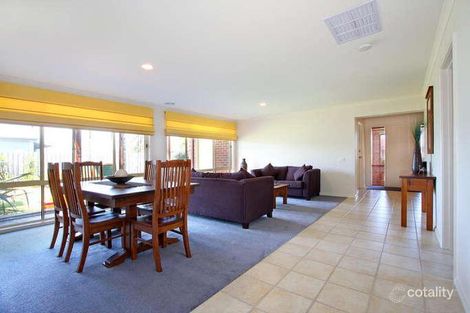 Property photo of 3 Hayley Avenue Somerville VIC 3912