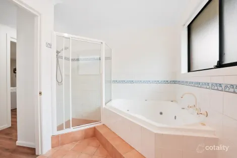 Property photo of 10 Meers Drive Black Head NSW 2430