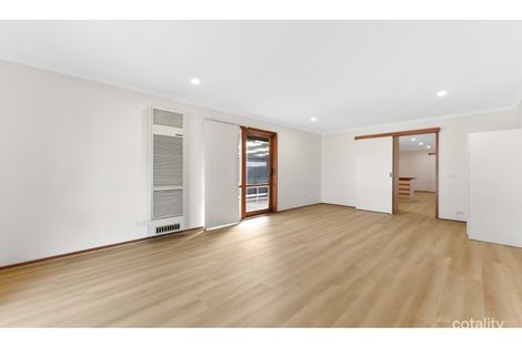 Property photo of 16 Lauren Drive Hampton Park VIC 3976