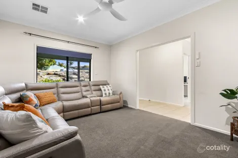 Property photo of 2 Osprey Parade Hewett SA 5118