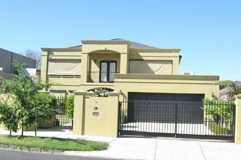 18 Rosemont Ave, Caulfield North, VIC 3161