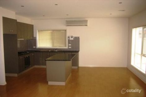Property photo of 2/12 Vanderbilt Avenue Truganina VIC 3029