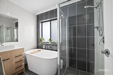 Property photo of 29 Johnson Circuit Ripley QLD 4306