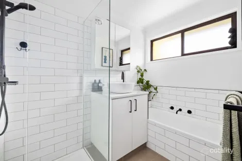 Property photo of 8/16-18 Lusher Road Croydon VIC 3136