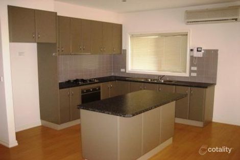 Property photo of 2/12 Vanderbilt Avenue Truganina VIC 3029