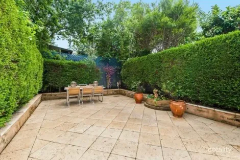 Property photo of 100 Macpherson Street Bronte NSW 2024