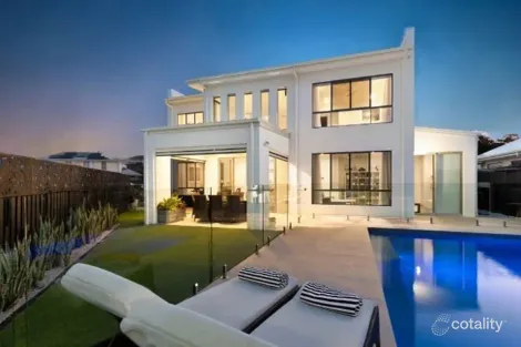 4 Pipeline Ave, Peregian Beach, QLD 4573